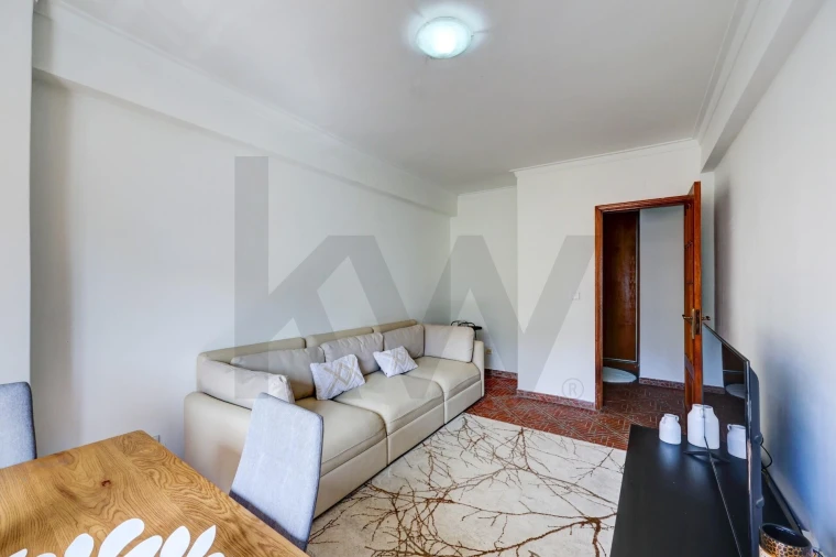 Apartamento T2 para Venda em Rio de Mouro Foto 6