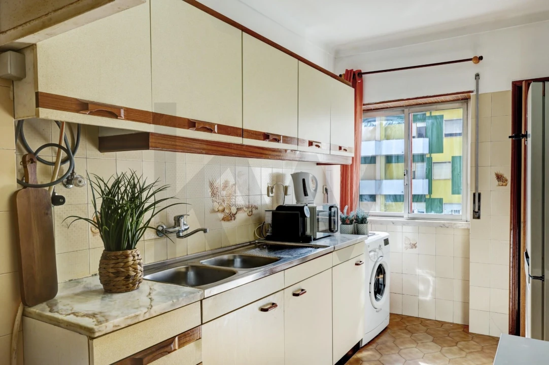 Apartamento T2 para Venda em Rio de Mouro Foto 18