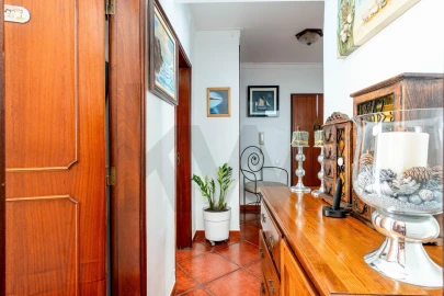 Apartamento T2 para Venda em Baixa da Banheira e Vale da Amoreira