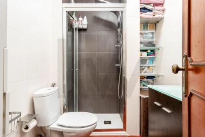 Apartamento T2 para Venda em Baixa da Banheira e Vale da Amoreira