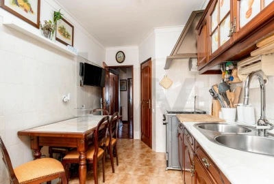 Apartamento T2 para Venda em Baixa da Banheira e Vale da Amoreira
