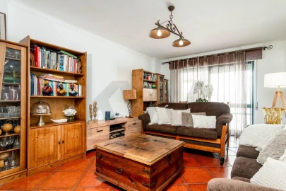 Apartamento T2 para Venda em Baixa da Banheira e Vale da Amoreira