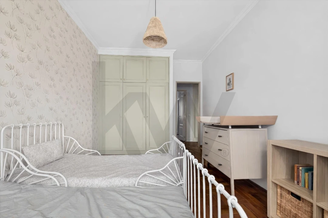 Apartamento T5 para Venda em Alvalade Foto 28
