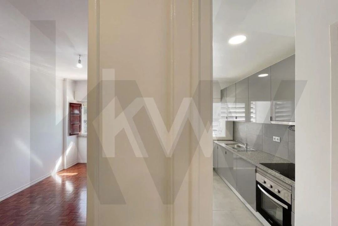 Apartamento T1 para Arrendamento em Algés, Linda-A-Velha e Cruz Quebrada-Dafundo Foto 15