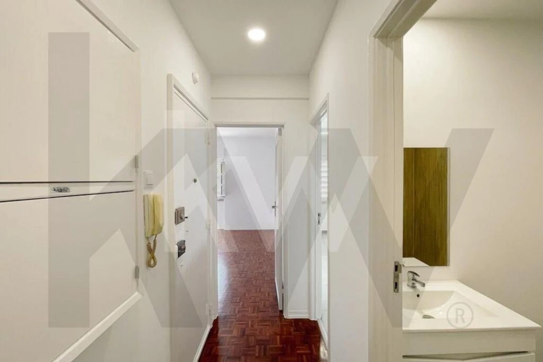 Apartamento T1 para Arrendamento em Algés, Linda-A-Velha e Cruz Quebrada-Dafundo Foto 10