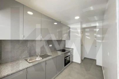 Apartamento T1 para Arrendamento em Algés, Linda-A-Velha e Cruz Quebrada-Dafundo