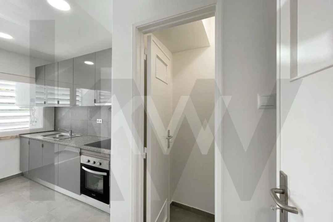 Apartamento T1 para Arrendamento em Algés, Linda-A-Velha e Cruz Quebrada-Dafundo Foto 16