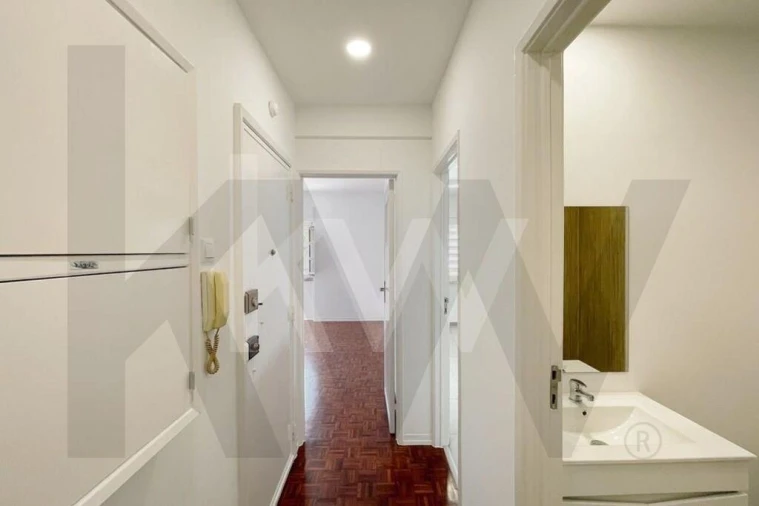 Apartamento T1 para Arrendamento em Algés, Linda-A-Velha e Cruz Quebrada-Dafundo Foto 10