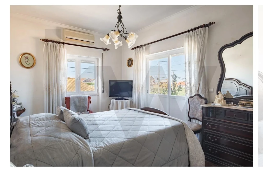 Moradia T4 para Venda em Charneca de Caparica e Sobreda Foto 15