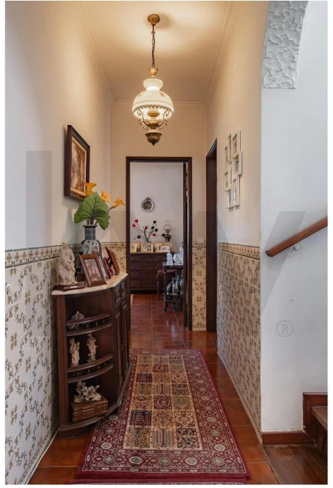 Moradia T4 para Venda em Charneca de Caparica e Sobreda