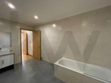 Apartamento T2 para Arrendamento em Belém