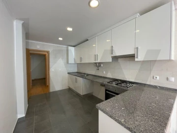 Apartamento T2 para Arrendamento em Belém