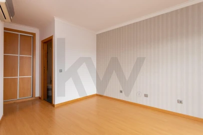 Apartamento T3 para Venda em Corroios