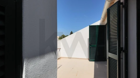 Moradia T4 para Venda em Albufeira e Olhos de Água