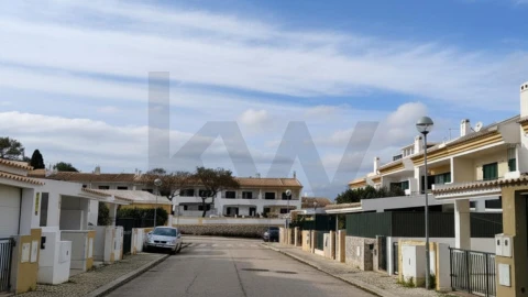 Apartamento T3 para Venda em Albufeira e Olhos de Água