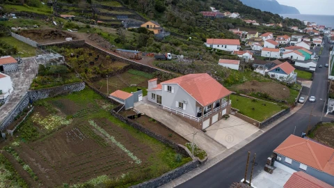Moradia T3 para Venda em Calheta