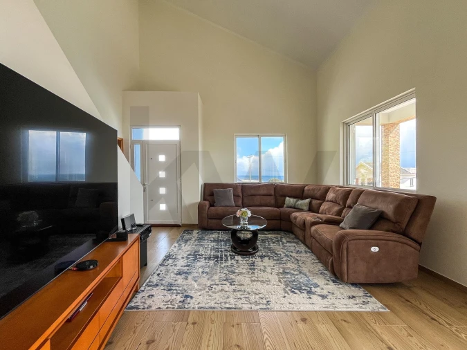 Moradia T3 para Venda em Calheta Foto 6