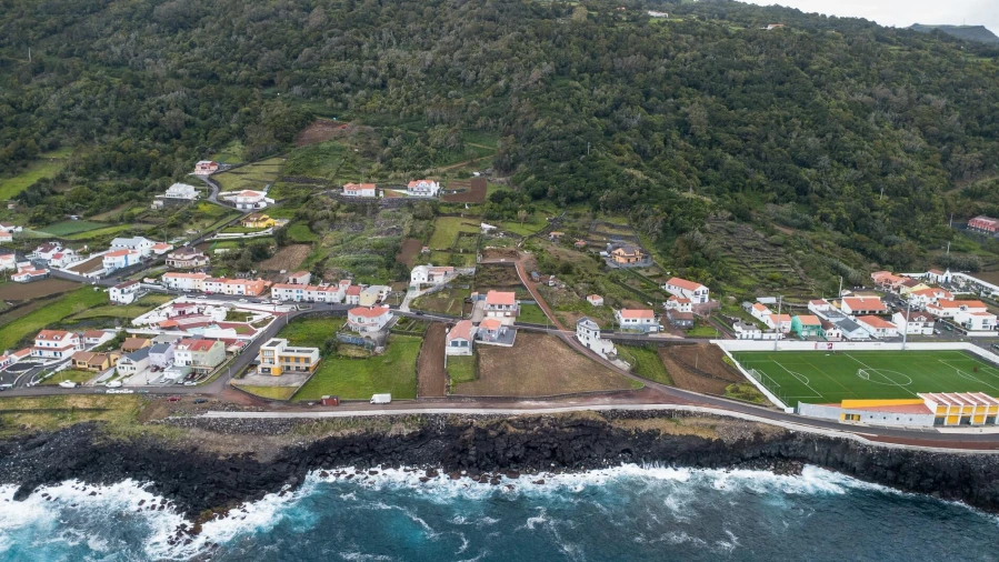 Moradia T3 para Venda em Calheta Foto 32