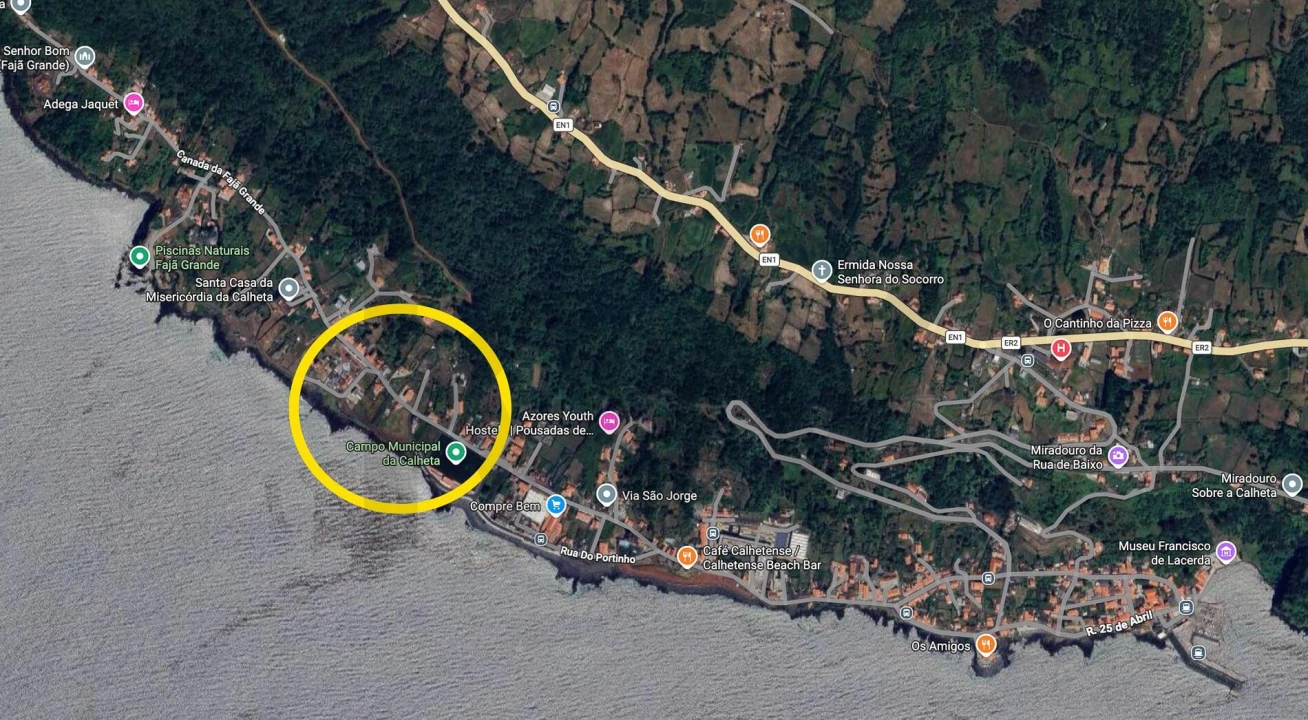 Moradia T3 para Venda em Calheta Foto 34