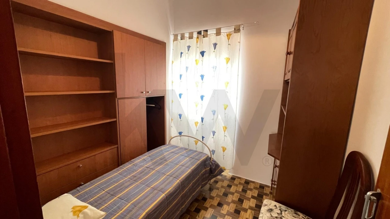 Apartamento T2 para Arrendamento em Ericeira Foto 3