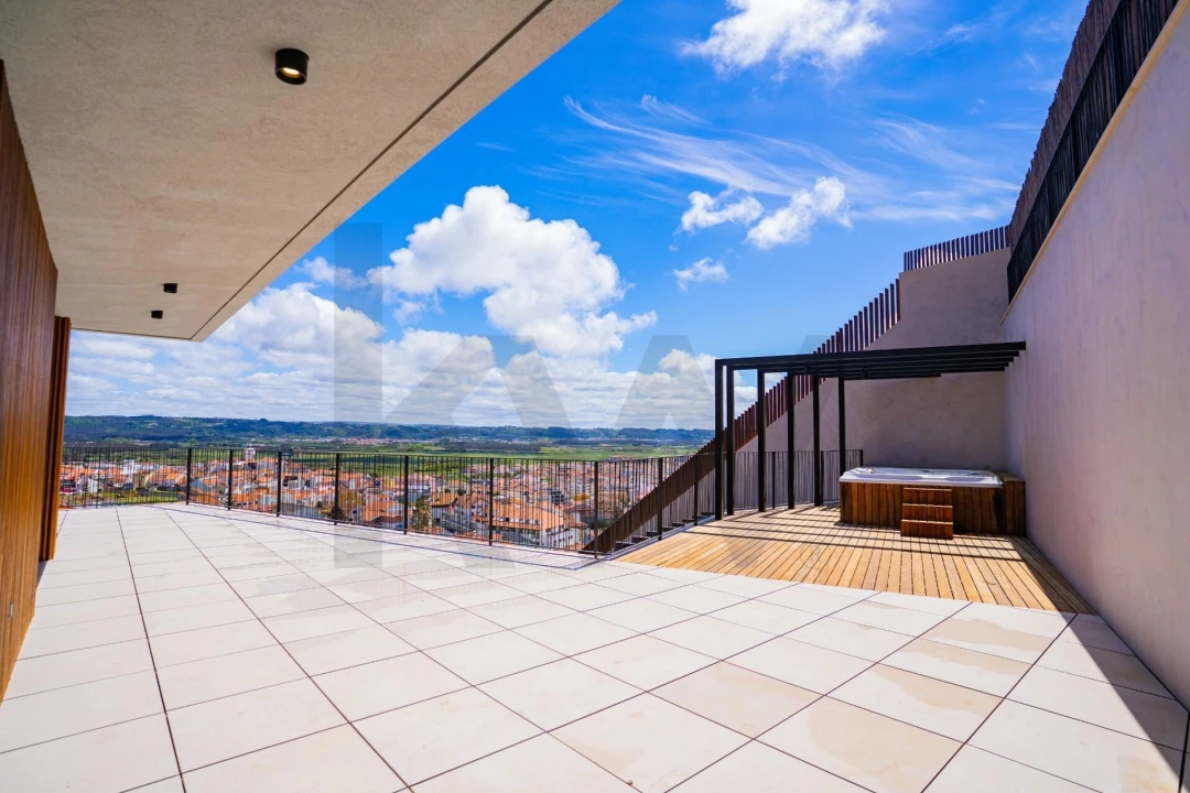 Prédio para Venda em São Martinho do Porto Foto 34