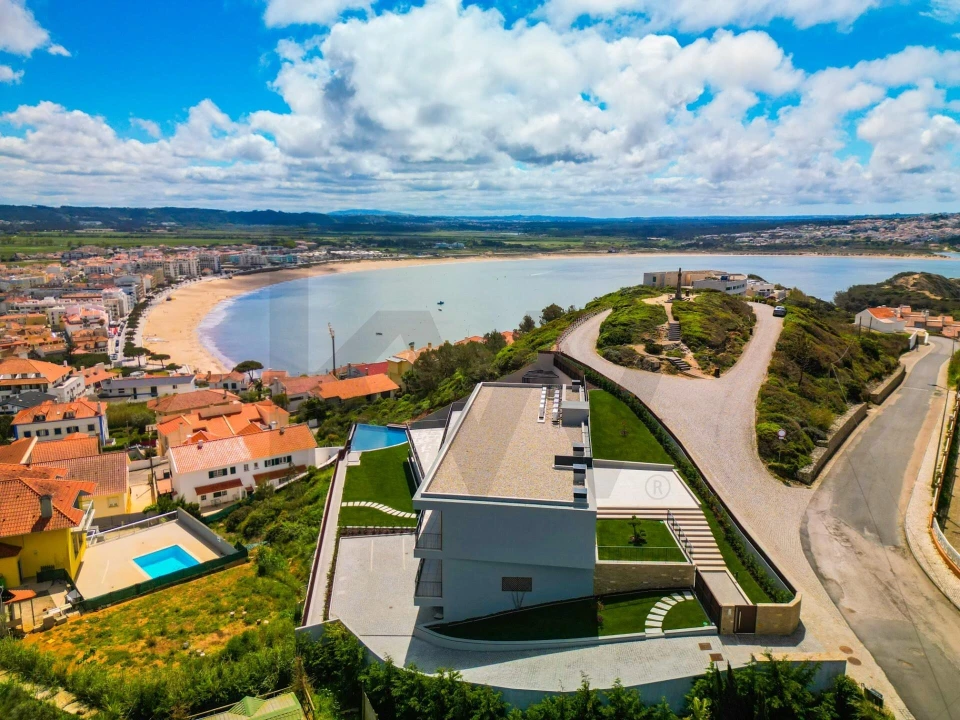 Prédio para Venda em São Martinho do Porto Foto 7