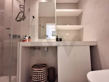 Apartamento T1 para Arrendamento em Arroios