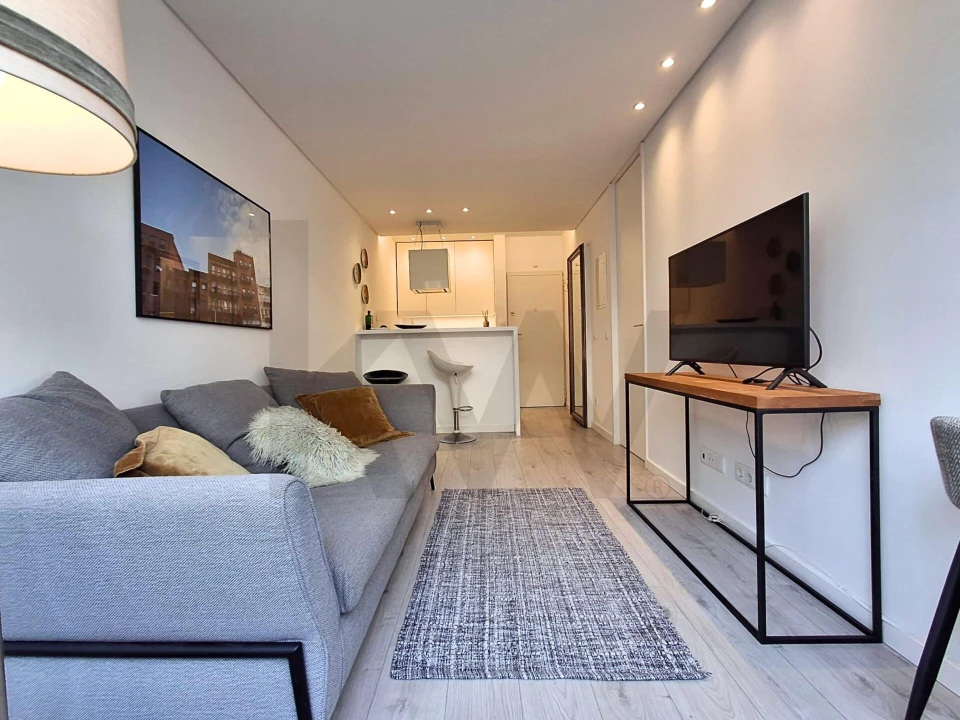 Apartamento T1 para Arrendamento em Arroios Foto 3