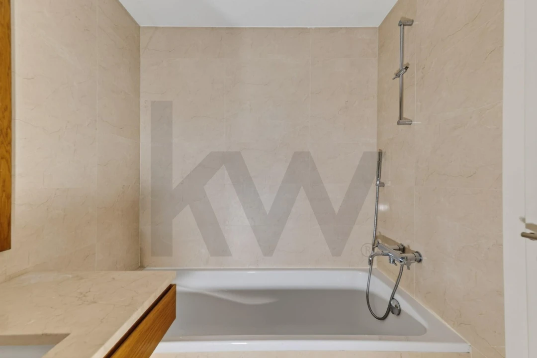 Apartamento T3 para Arrendamento em Lumiar Foto 12