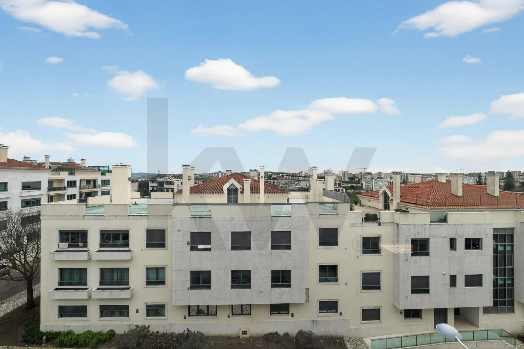 Apartamento T3 para Arrendamento em Lumiar Foto 23