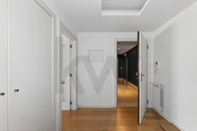 Apartamento T3 para Arrendamento em Lumiar