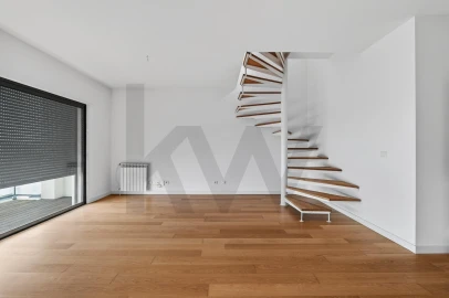 Apartamento T3 para Arrendamento em Lumiar