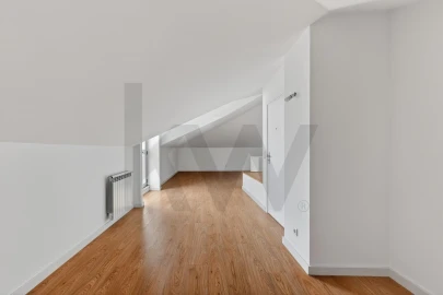 Apartamento T3 para Arrendamento em Lumiar