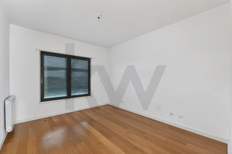Apartamento T3 para Arrendamento em Lumiar Foto 11