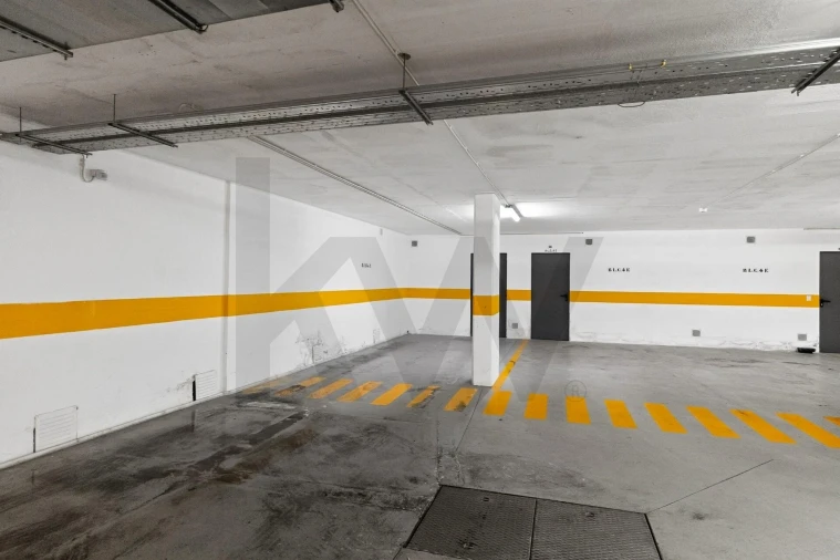 Apartamento T3 para Arrendamento em Lumiar Foto 26