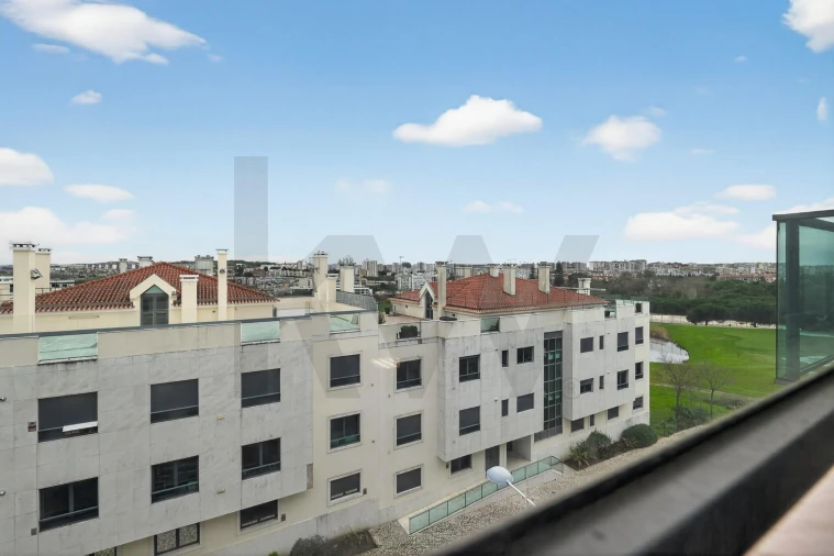 Apartamento T3 para Arrendamento em Lumiar Foto 24