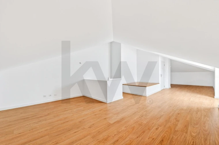 Apartamento T3 para Arrendamento em Lumiar Foto 34