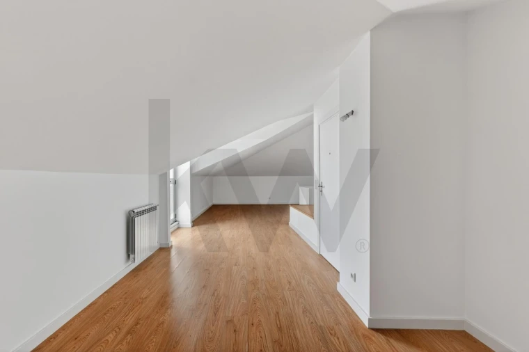 Apartamento T3 para Arrendamento em Lumiar Foto 32