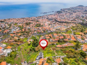 Terreno para Venda em Funchal (Santa Maria Maior)