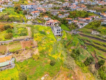 Terreno para Venda em Funchal (Santa Maria Maior)