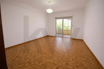 Apartamento T2 para Venda em Queluz e Belas