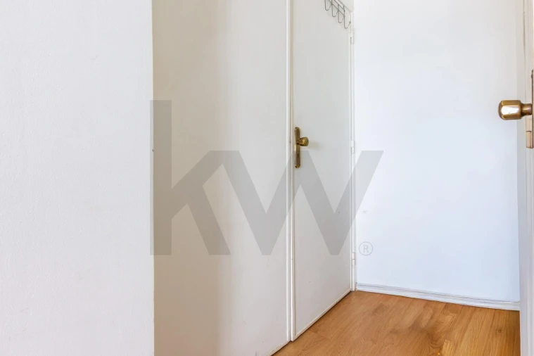 Apartamento T1 para Venda em Almada, Cova da Piedade, Pragal e Cacilhas Foto 17