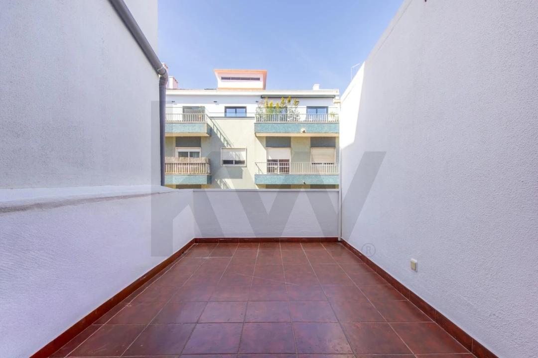 Apartamento T1 para Venda em Almada, Cova da Piedade, Pragal e Cacilhas Foto 14