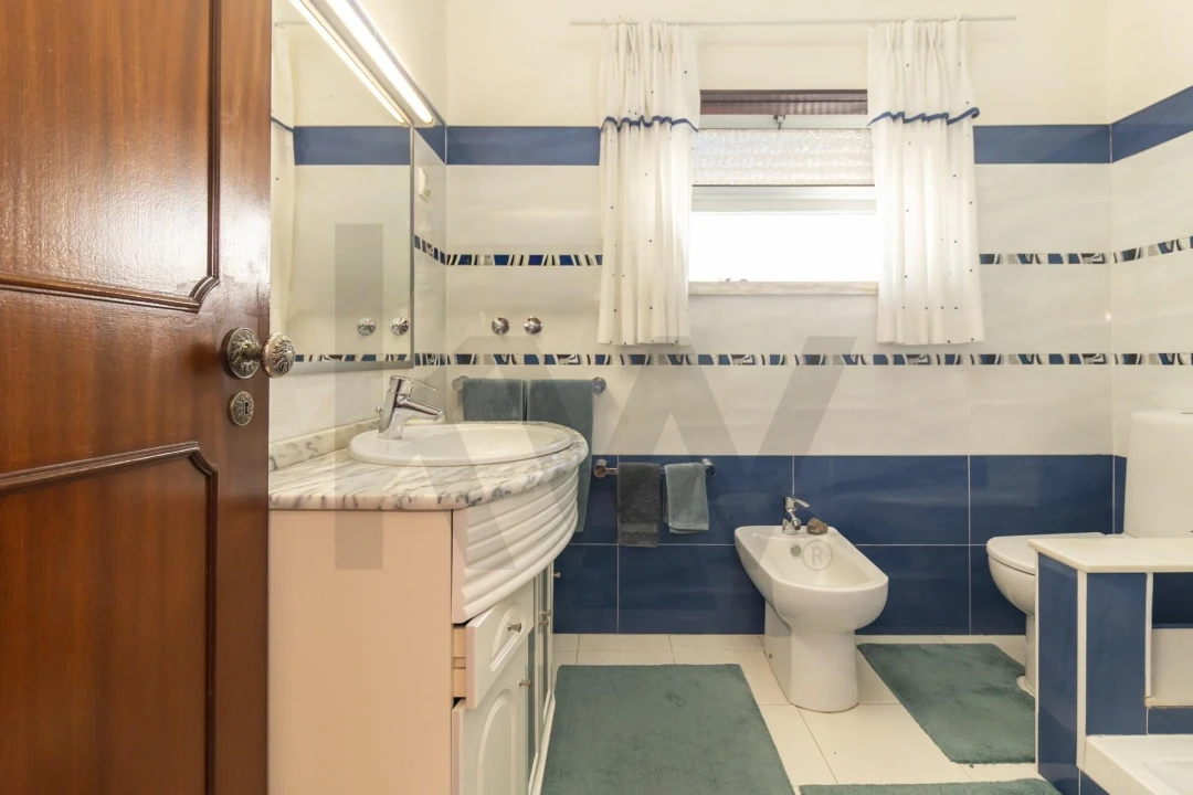 Moradia T5 para Venda em Seixal, Arrentela e Aldeia de Paio Pires Foto 30