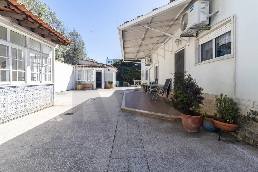 Moradia T5 para Venda em Seixal, Arrentela e Aldeia de Paio Pires Foto 60