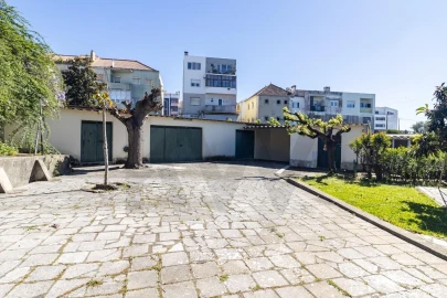 Moradia T5 para Venda em Seixal, Arrentela e Aldeia de Paio Pires