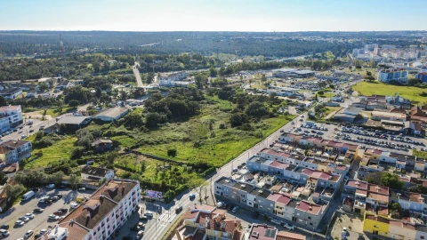 Moradia T5 para Venda em Seixal, Arrentela e Aldeia de Paio Pires