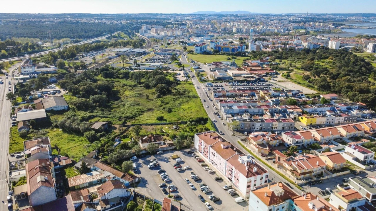 Moradia T5 para Venda em Seixal, Arrentela e Aldeia de Paio Pires Foto 83
