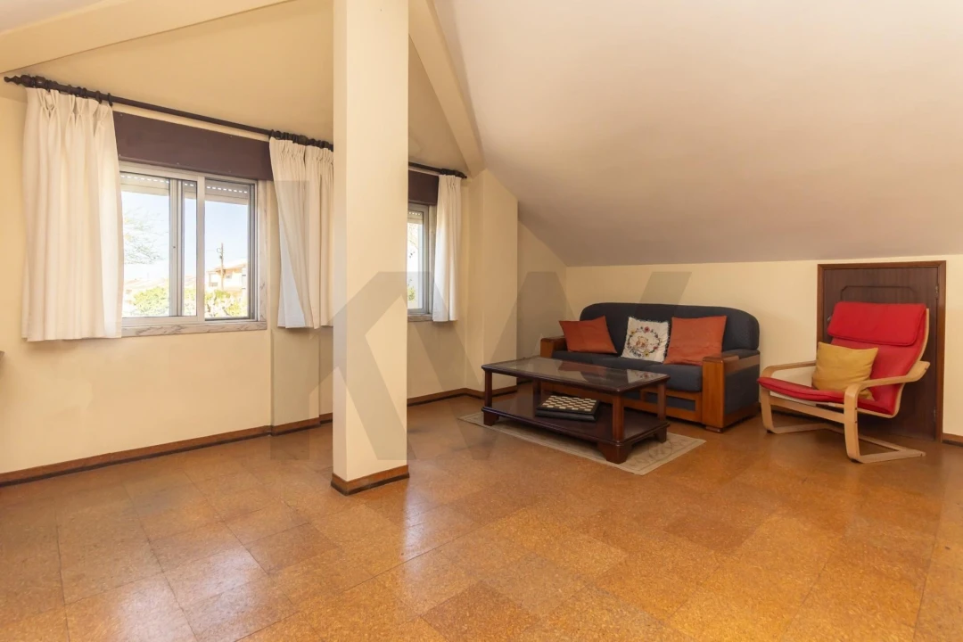 Moradia T5 para Venda em Seixal, Arrentela e Aldeia de Paio Pires Foto 37