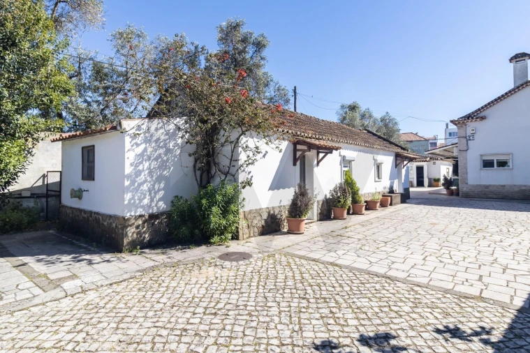 Moradia T5 para Venda em Seixal, Arrentela e Aldeia de Paio Pires Foto 3